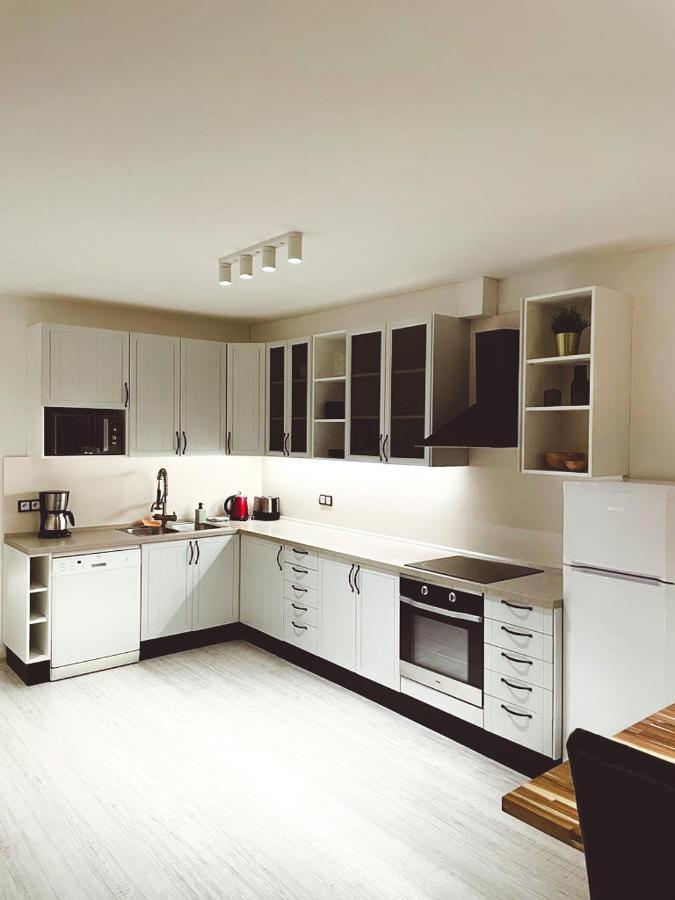 Luxury Apartments Panorama ドノヴァリ エクステリア 写真