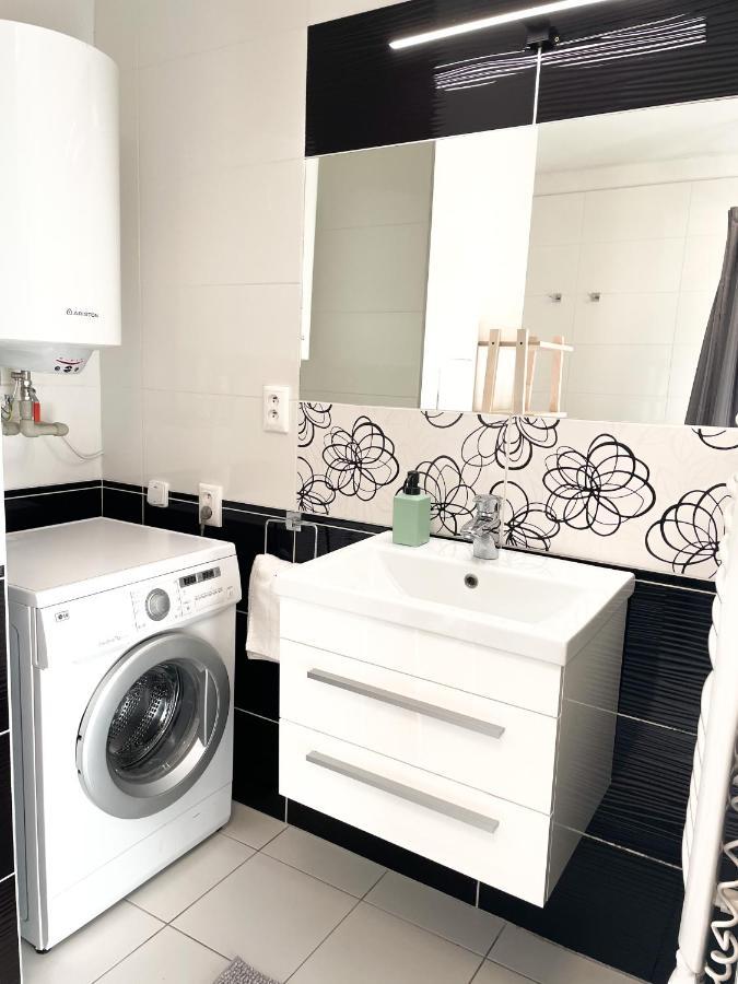 Luxury Apartments Panorama ドノヴァリ エクステリア 写真